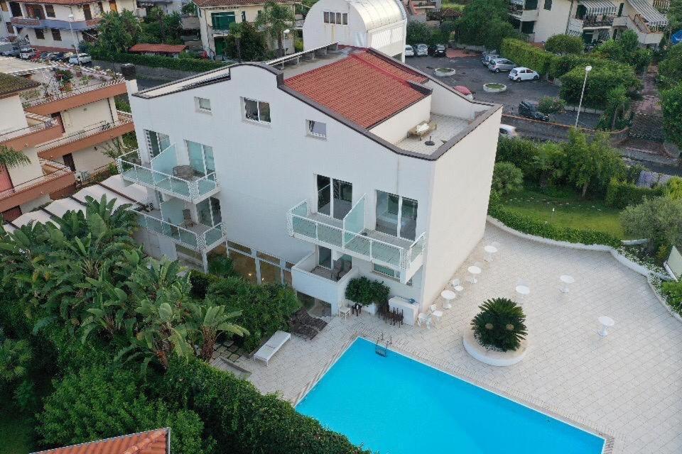 Path House - Etna & Sea View Aparthotel Рипосто Екстериор снимка